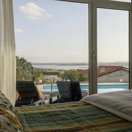 Casa Andorinha With Private Pool & Coastal Views *