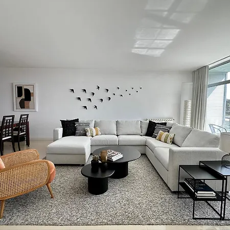 Villa Casa Andorinha With Private Pool & Coastal Views *