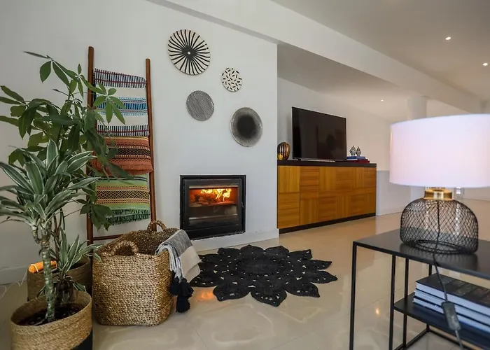 Casa Andorinha With Private Pool & Coastal Views Villa Foz do Arelho