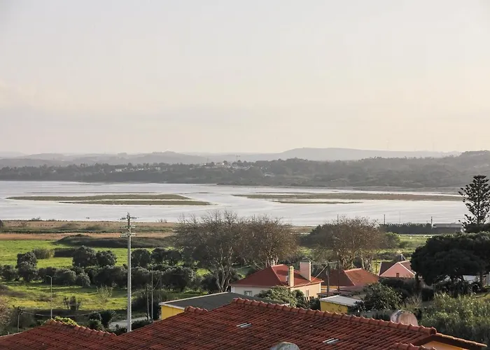 Casa Andorinha With Private Pool & Coastal Views Foz do Arelho