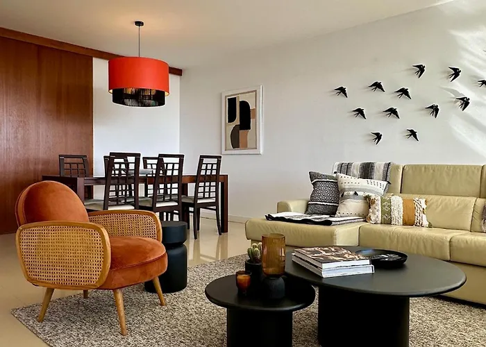 Casa Andorinha With Private Pool & Coastal Views